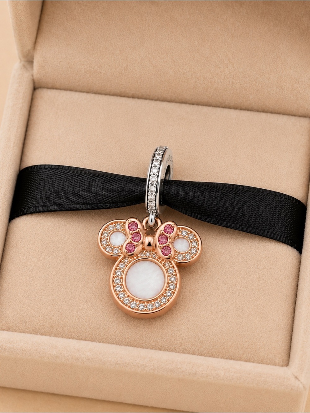 Pandora Rose Gold-tone Minnie Mouse Charm with Pink Crystals and Mother-of-Pearl - Picture 2 of 3